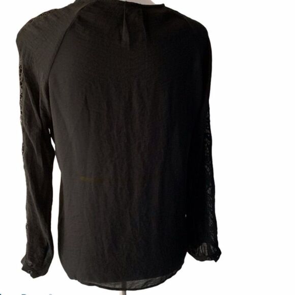 Line Dot Women’s Black Lace Button Down size M - Picture 3 of 8